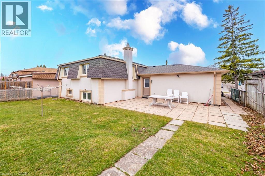 305 Pinegrove Road, Oakville, ON - Outdoor