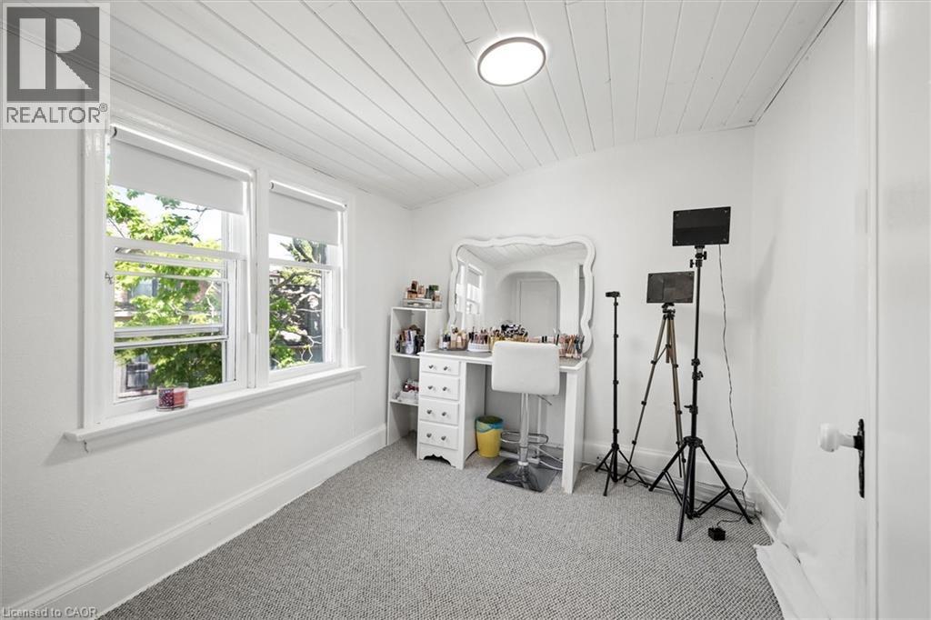 149 Young Street, Kitchener, ON - Indoor Photo Showing Other Room