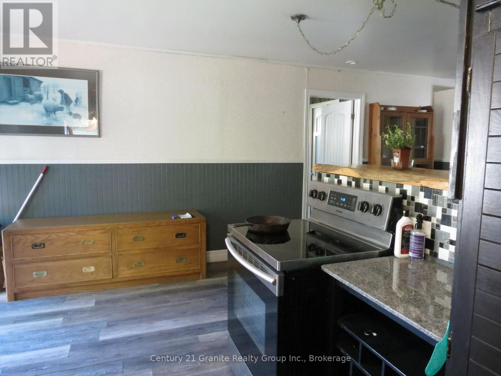 2315 Loop Road, Highlands East (Monmouth), ON