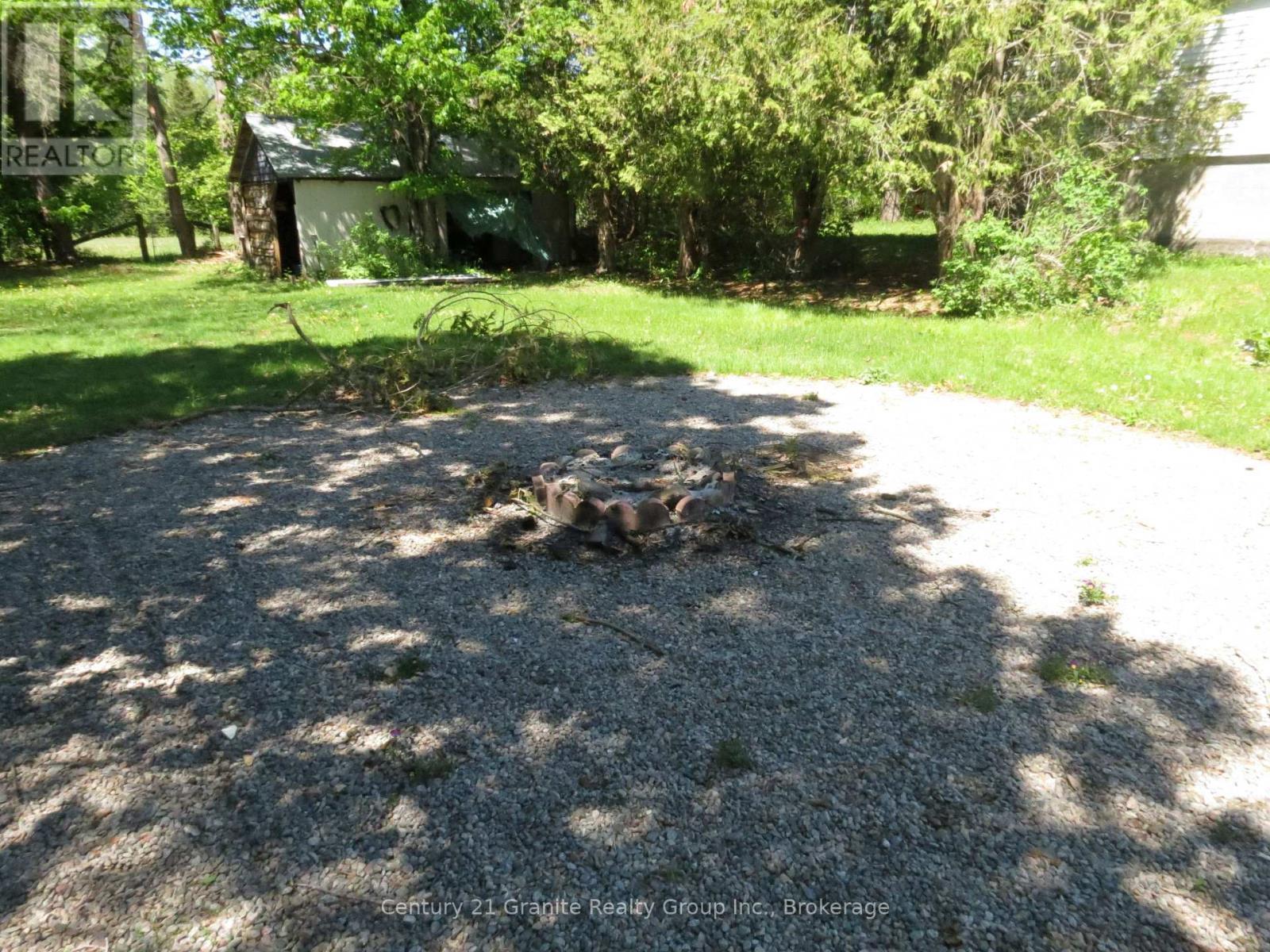 2315 Loop Road, Highlands East (Monmouth), ON