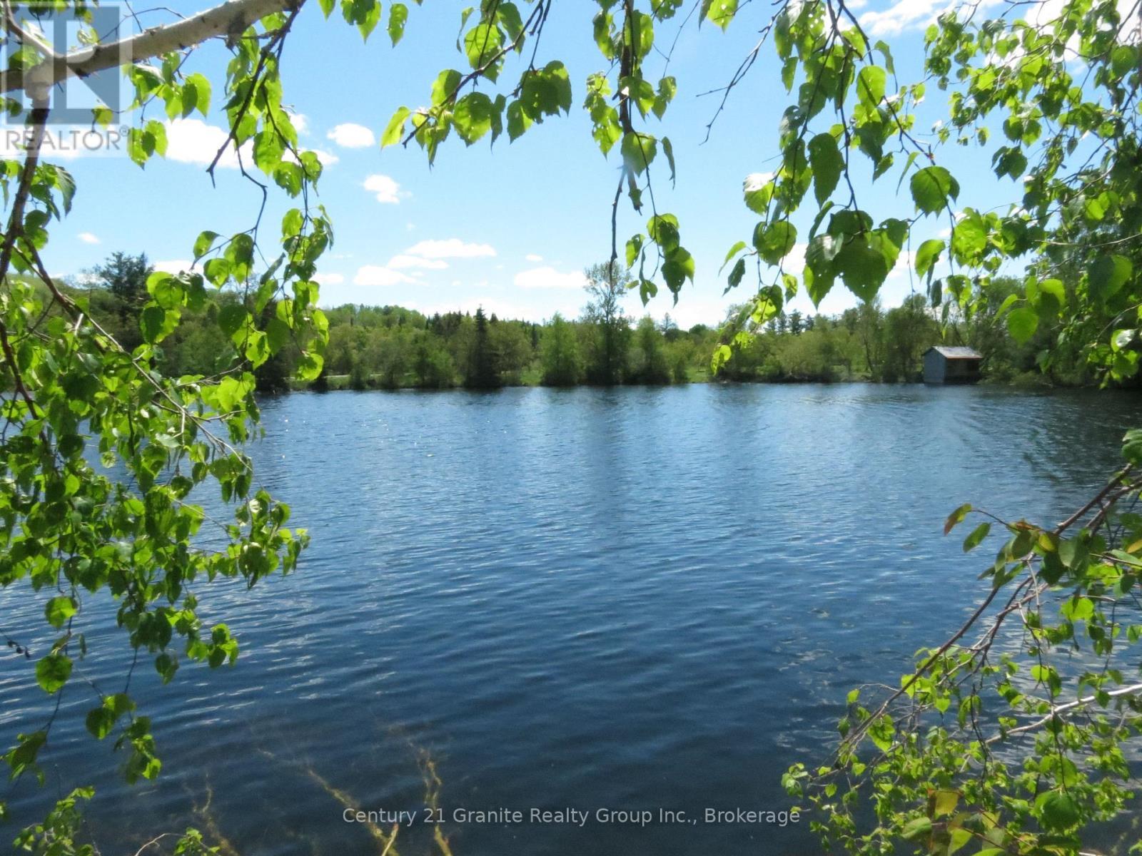 2315 Loop Road, Highlands East (Monmouth), ON