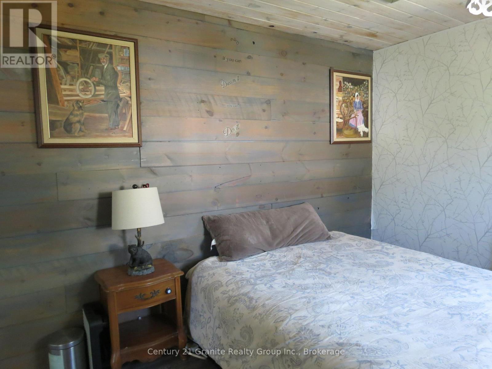2315 Loop Road, Highlands East (Monmouth), ON