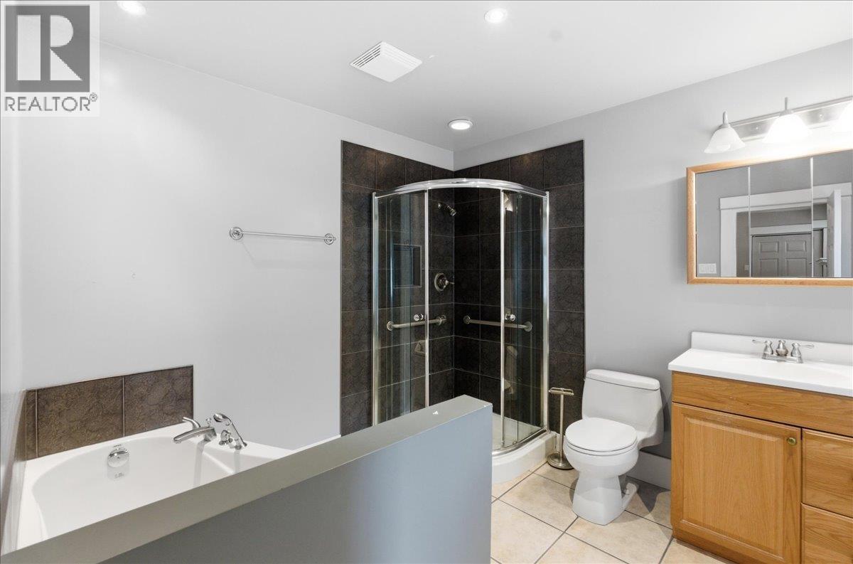 201 Ritchie Avenue, Trail, BC