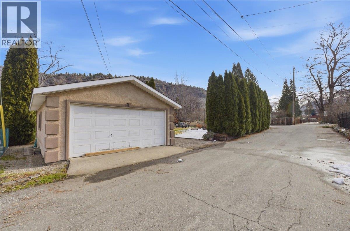 201 Ritchie Avenue, Trail, BC