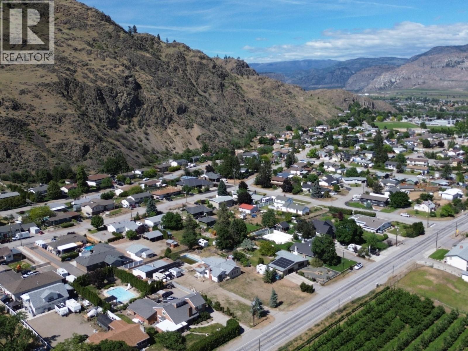 1038 Fairview Road, Oliver, BC