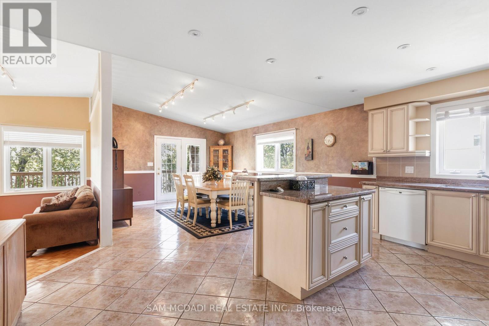 84 Maryland Drive, Selwyn, ON