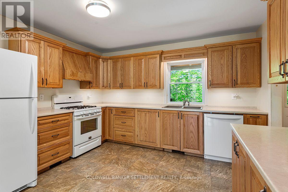 15 Redpath Lane, Rideau Lakes, ON