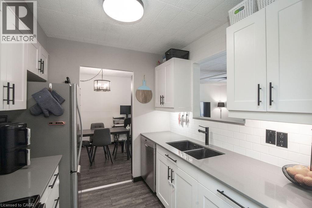 71 Vanier Drive Unit# 110, Kitchener, ON