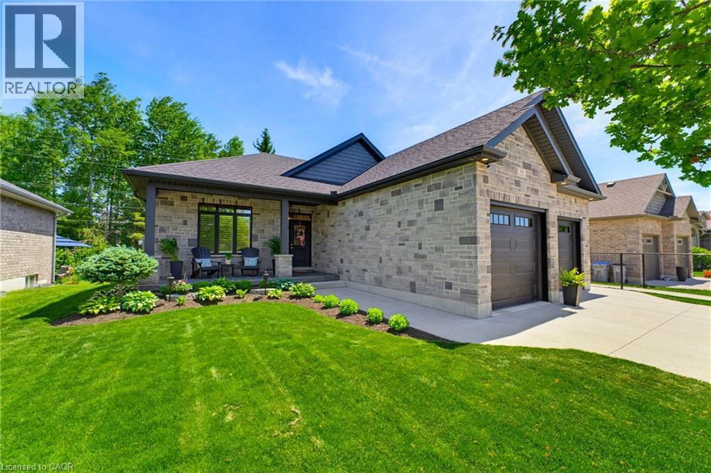 560 Rogers Road, Listowel, ON - Outdoor