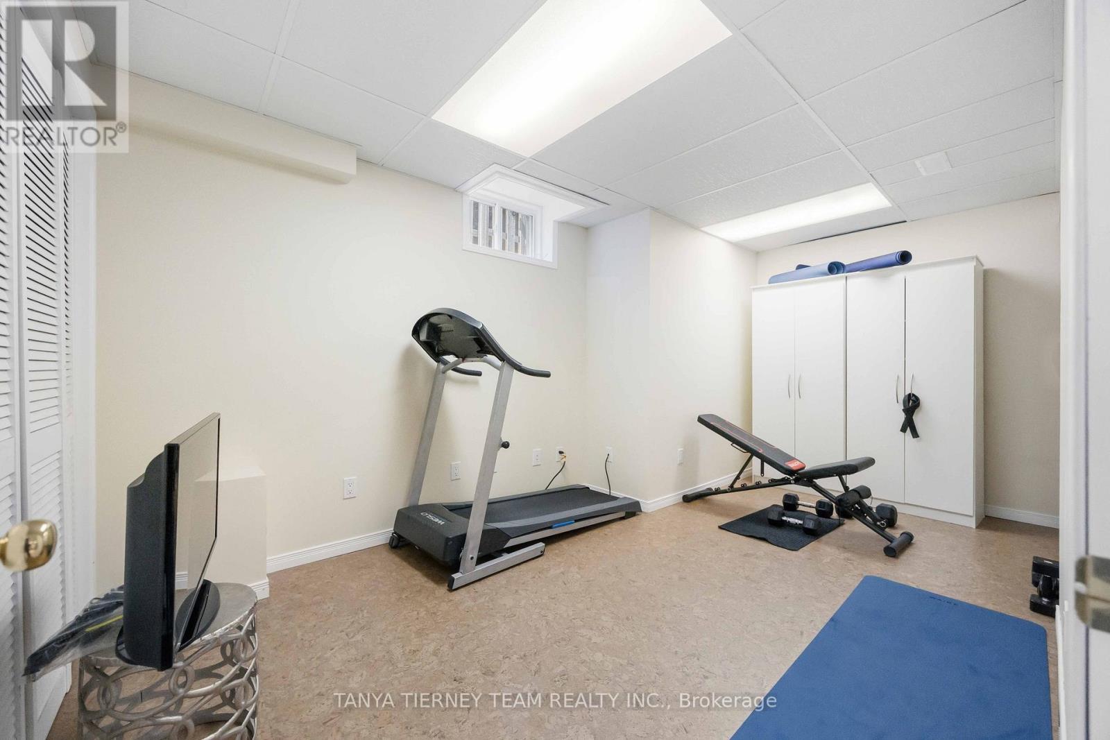 9 Penhurst Drive, Whitby, ON