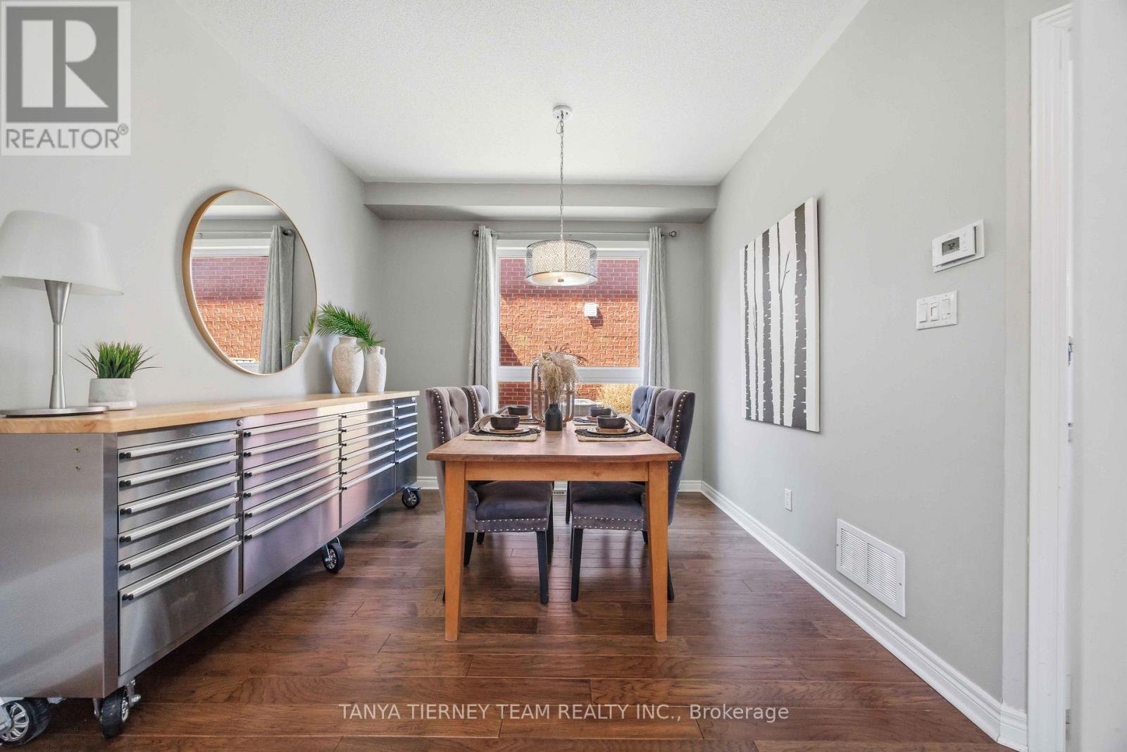 9 Penhurst Drive, Whitby, ON