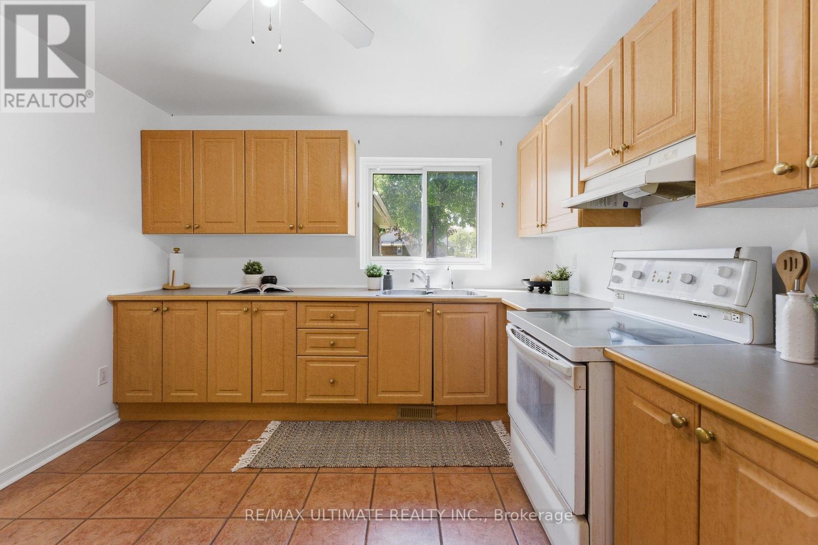 17 Quantrell Trail, Toronto, ON