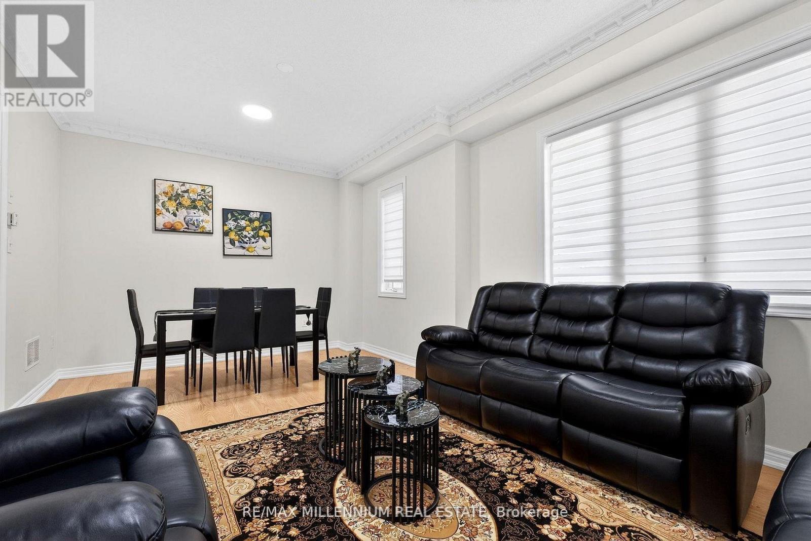 75 Twin Hill Crescent, Vaughan, ON