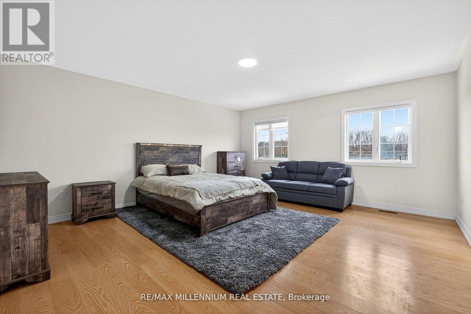 75 Twin Hill Crescent, Vaughan, ON