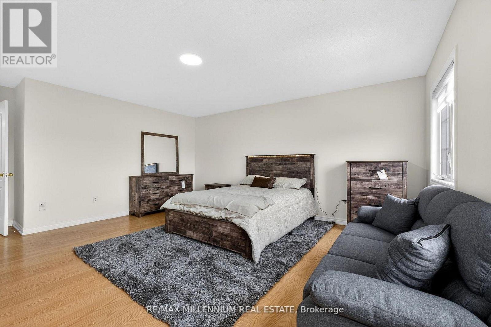 75 Twin Hill Crescent, Vaughan, ON