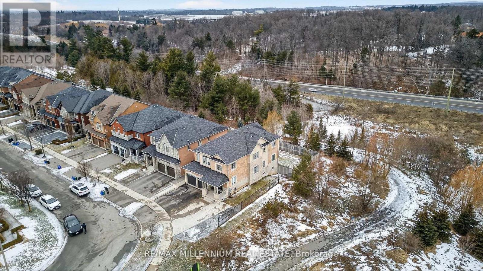 75 Twin Hill Crescent, Vaughan, ON