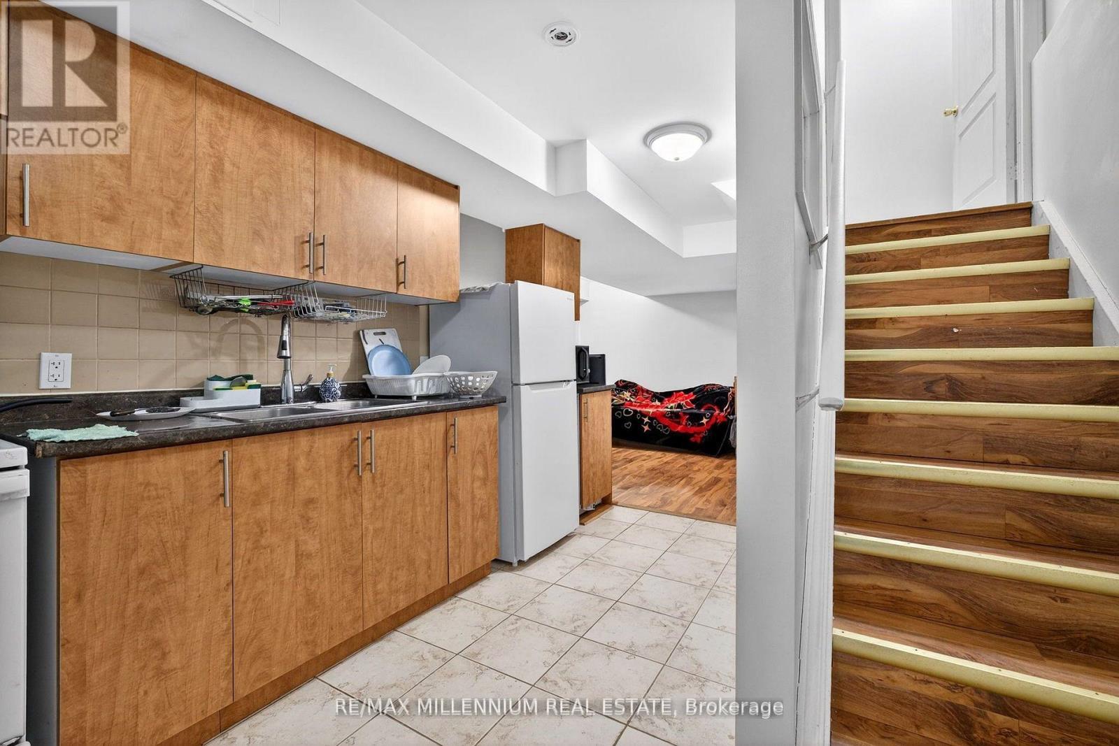 75 Twin Hill Crescent, Vaughan, ON