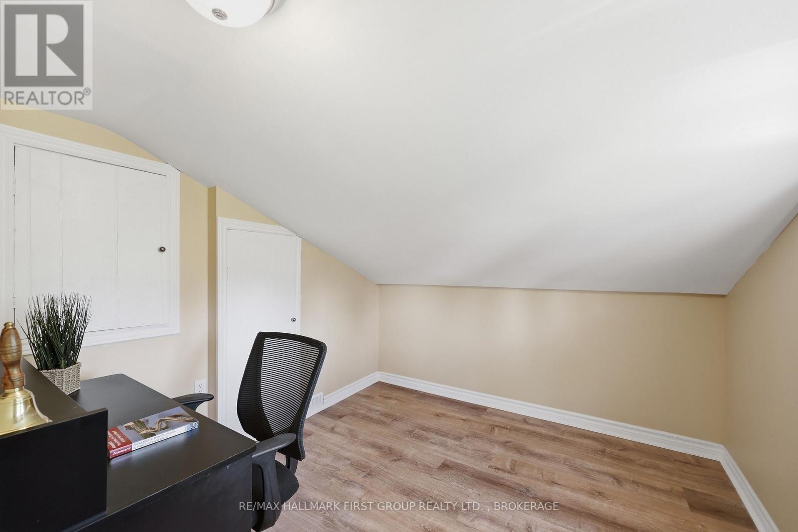 184 Kirkpatrick Street, Kingston (East Of Sir John A. Blvd), ON