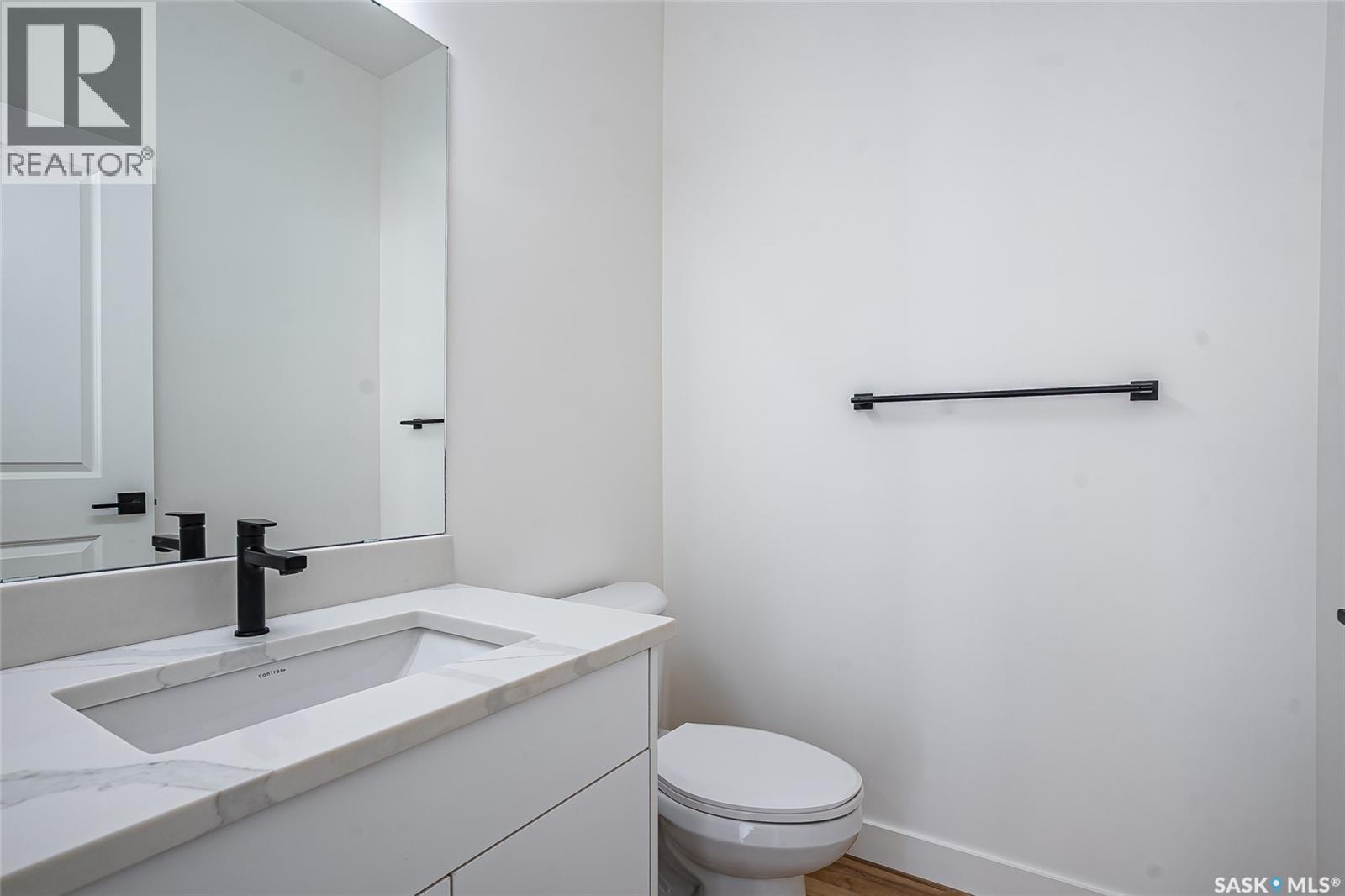 419 Nazarali Manor, Saskatoon, SK - Indoor Photo Showing Bathroom