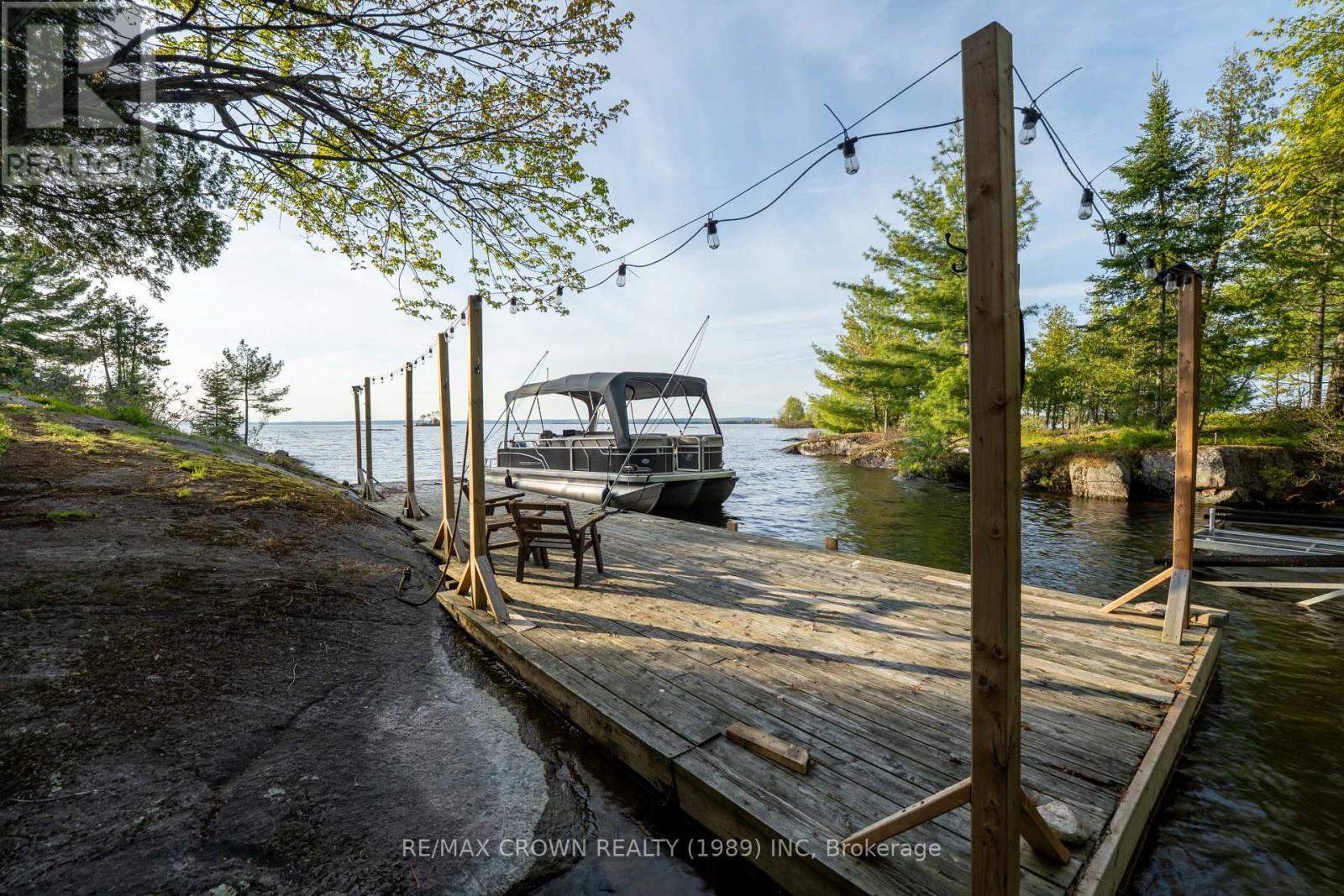 Island F I South East Bay, Callander, ON