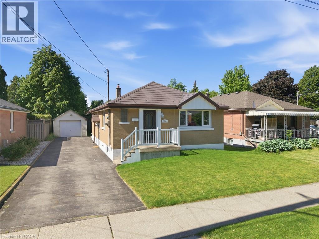 764 Brucedale Avenue E, Hamilton, ON