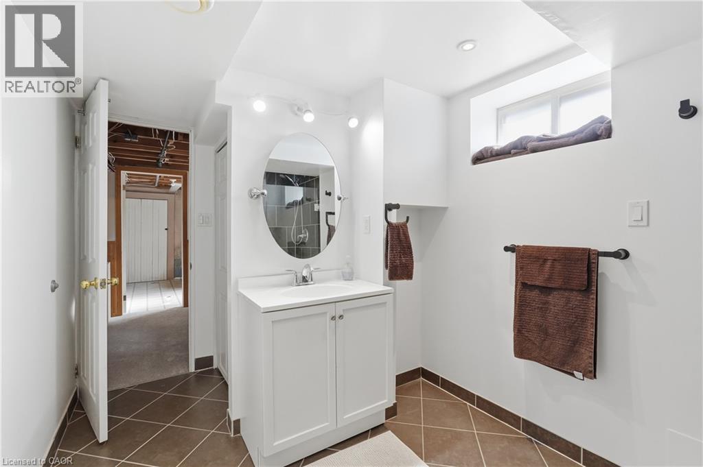 764 Brucedale Avenue E, Hamilton, ON