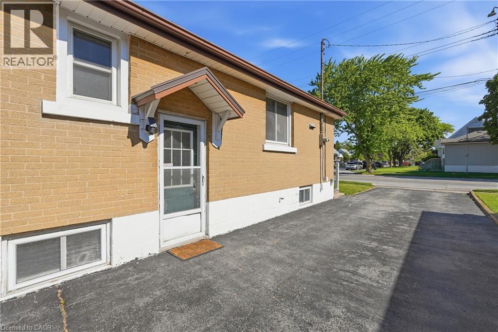 764 Brucedale Avenue E, Hamilton, ON