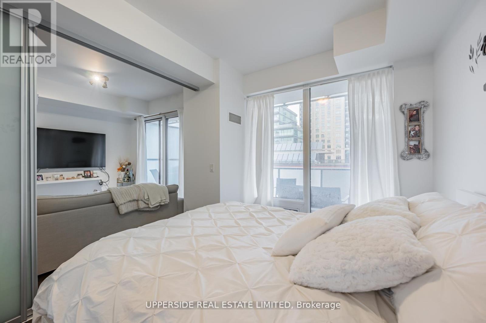 608 - 65 St. Mary Street, Toronto, ON
