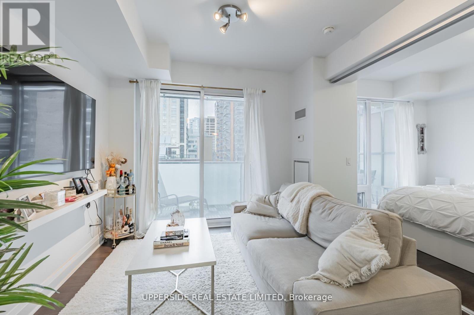 608 - 65 St. Mary Street, Toronto, ON