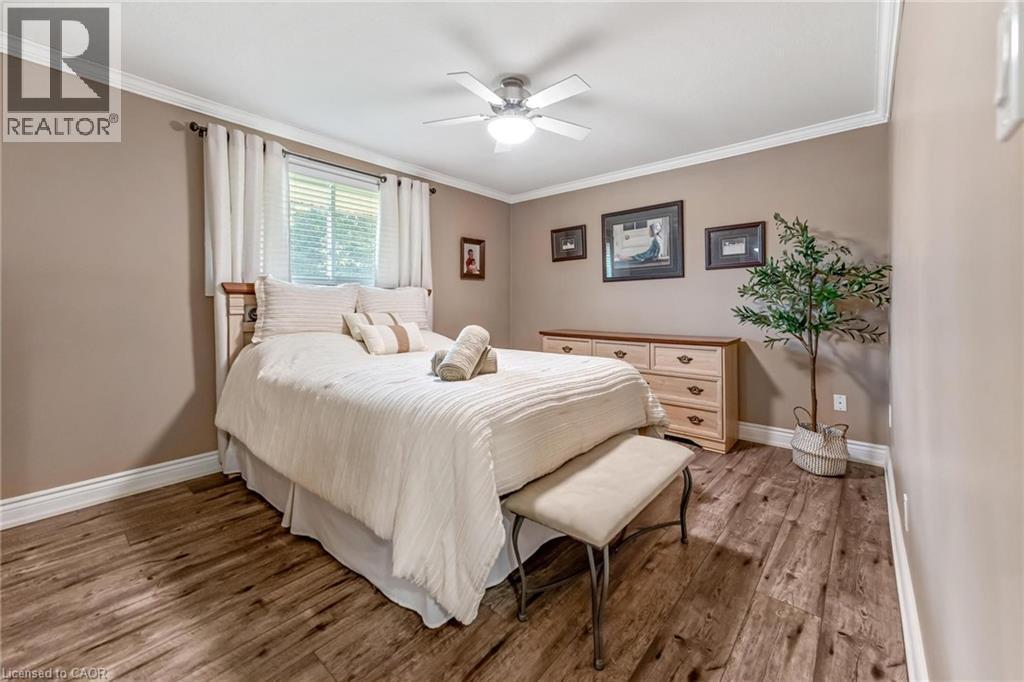 9924 Dickenson Road W, Hamilton, ON