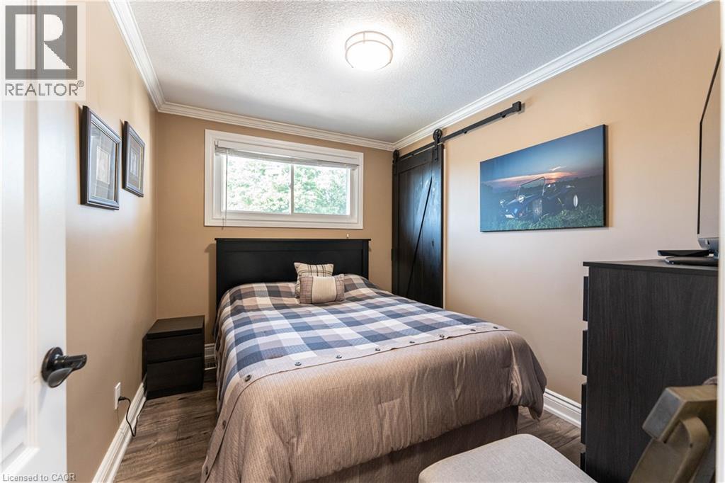 9924 Dickenson Road W, Hamilton, ON