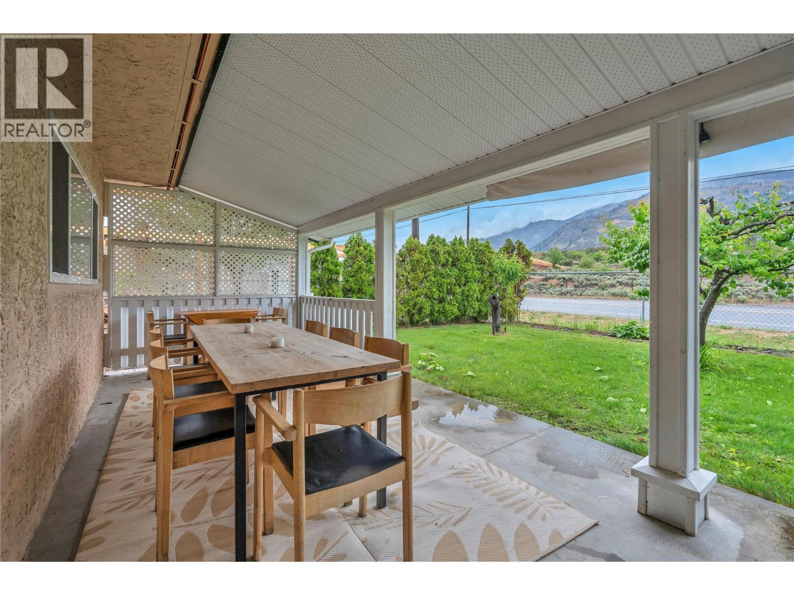 7513 Crest-A-Way Road, Oliver, BC