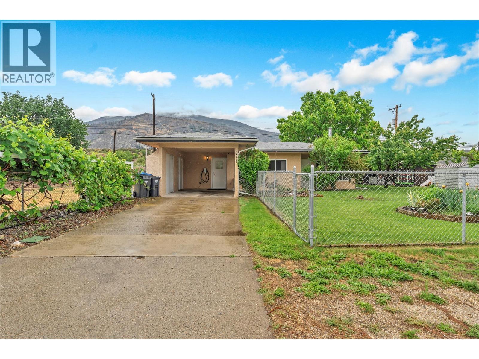 7513 Crest-A-Way Road, Oliver, BC