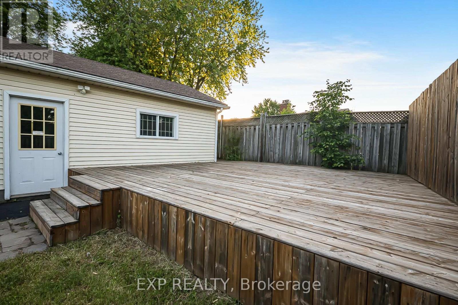 124 Dunsmere Drive, Kitchener, ON