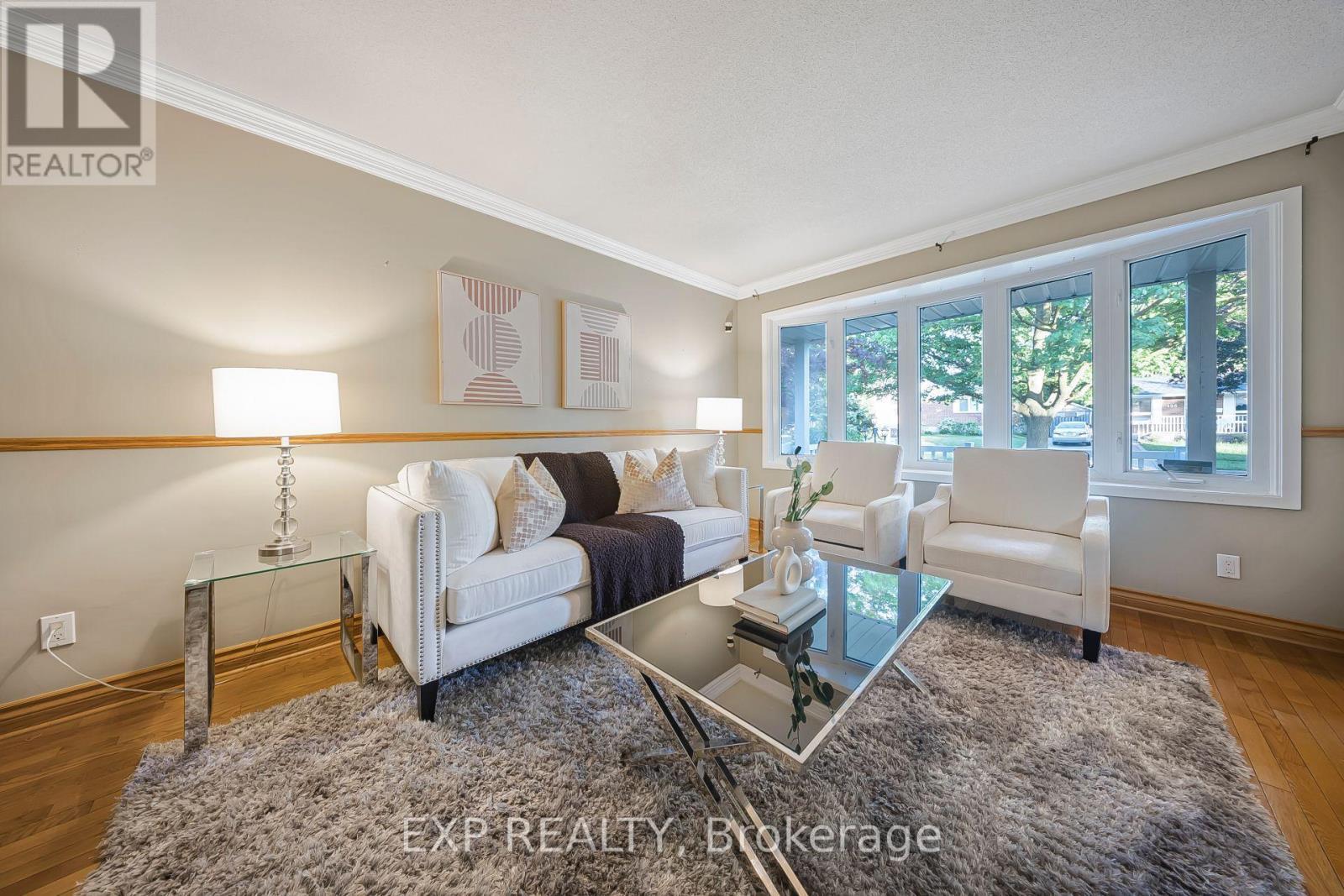 124 Dunsmere Drive, Kitchener, ON