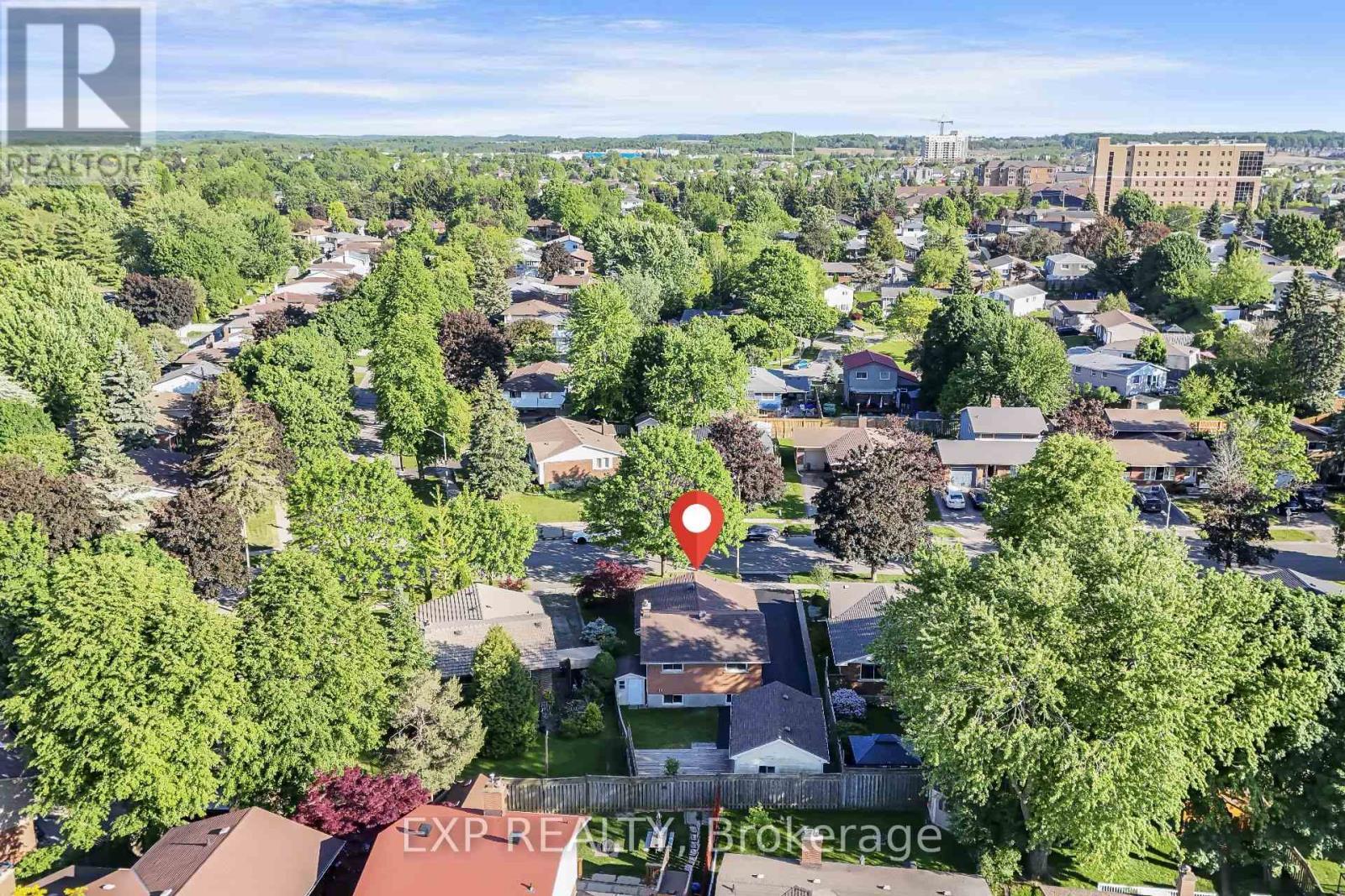 124 Dunsmere Drive, Kitchener, ON