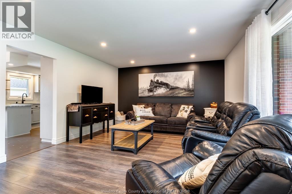 66 Shawnee Court, Leamington, ON