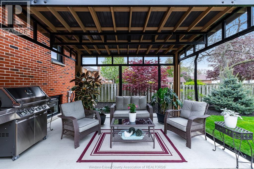 66 Shawnee Court, Leamington, ON