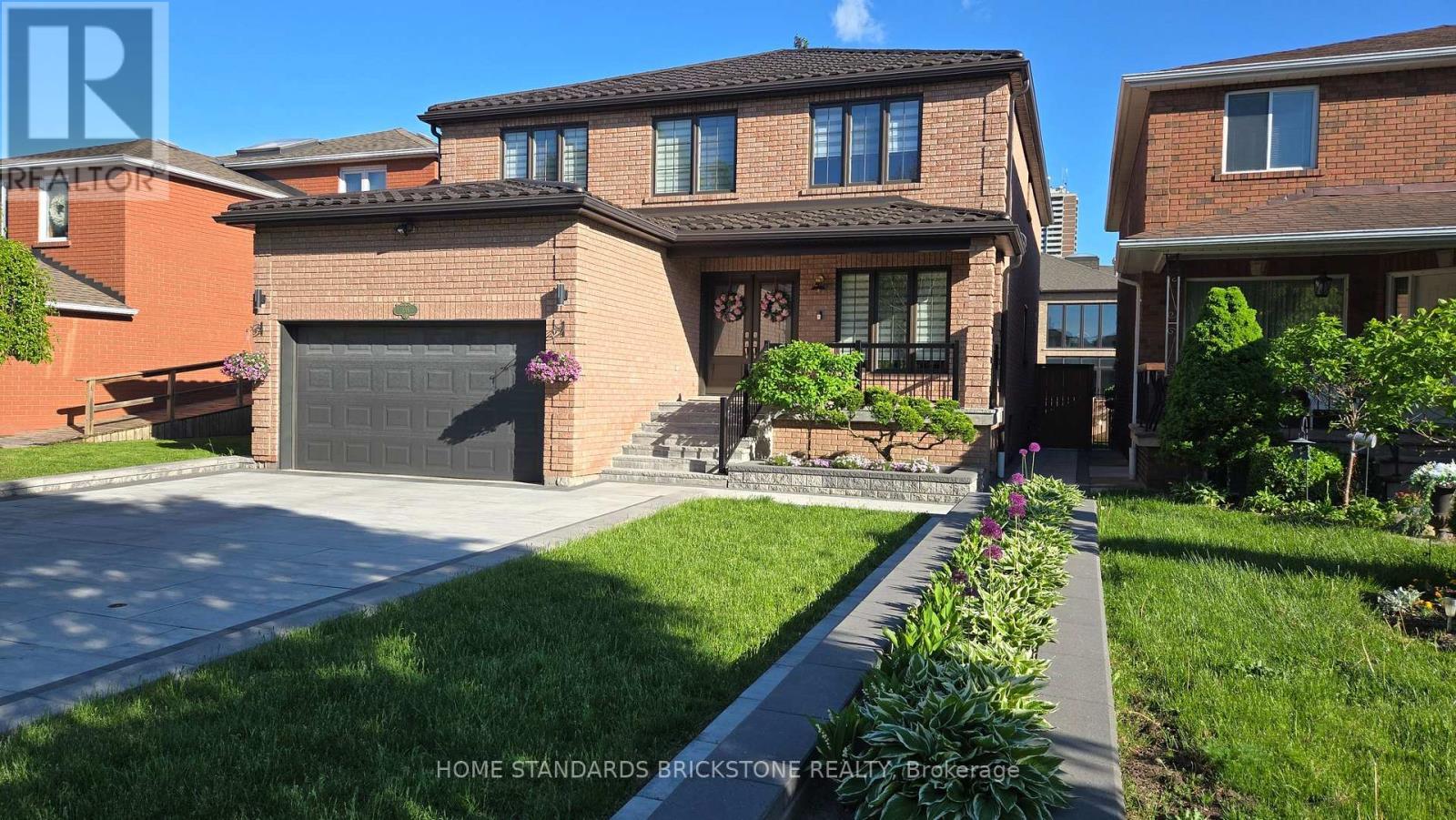 139 Pinewood Drive, Vaughan, ON