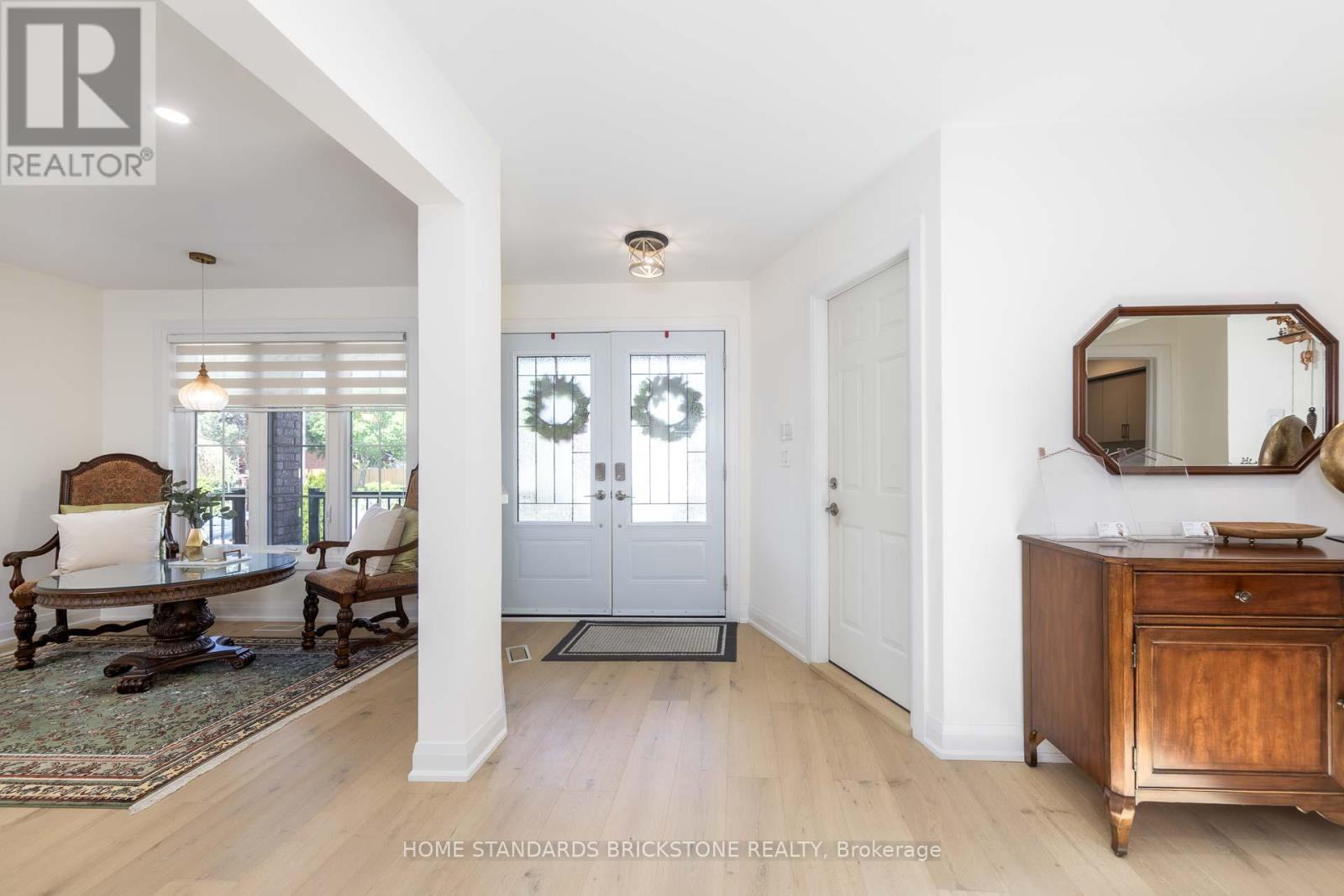 139 Pinewood Drive, Vaughan, ON