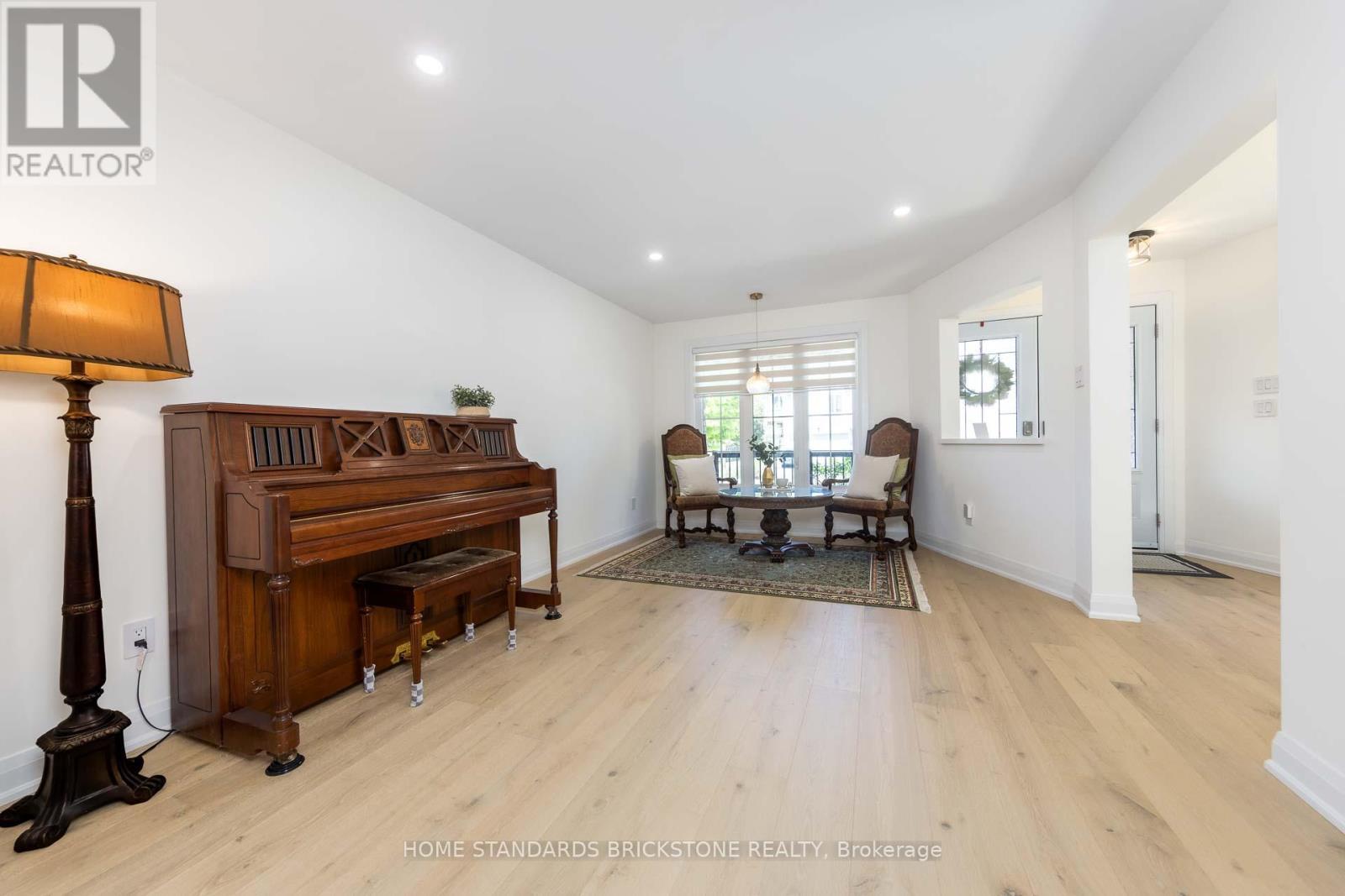 139 Pinewood Drive, Vaughan, ON