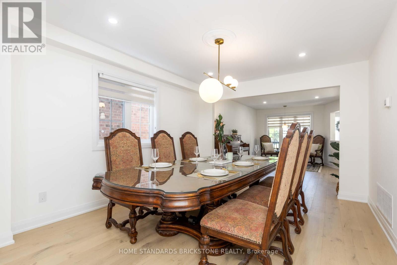 139 Pinewood Drive, Vaughan, ON