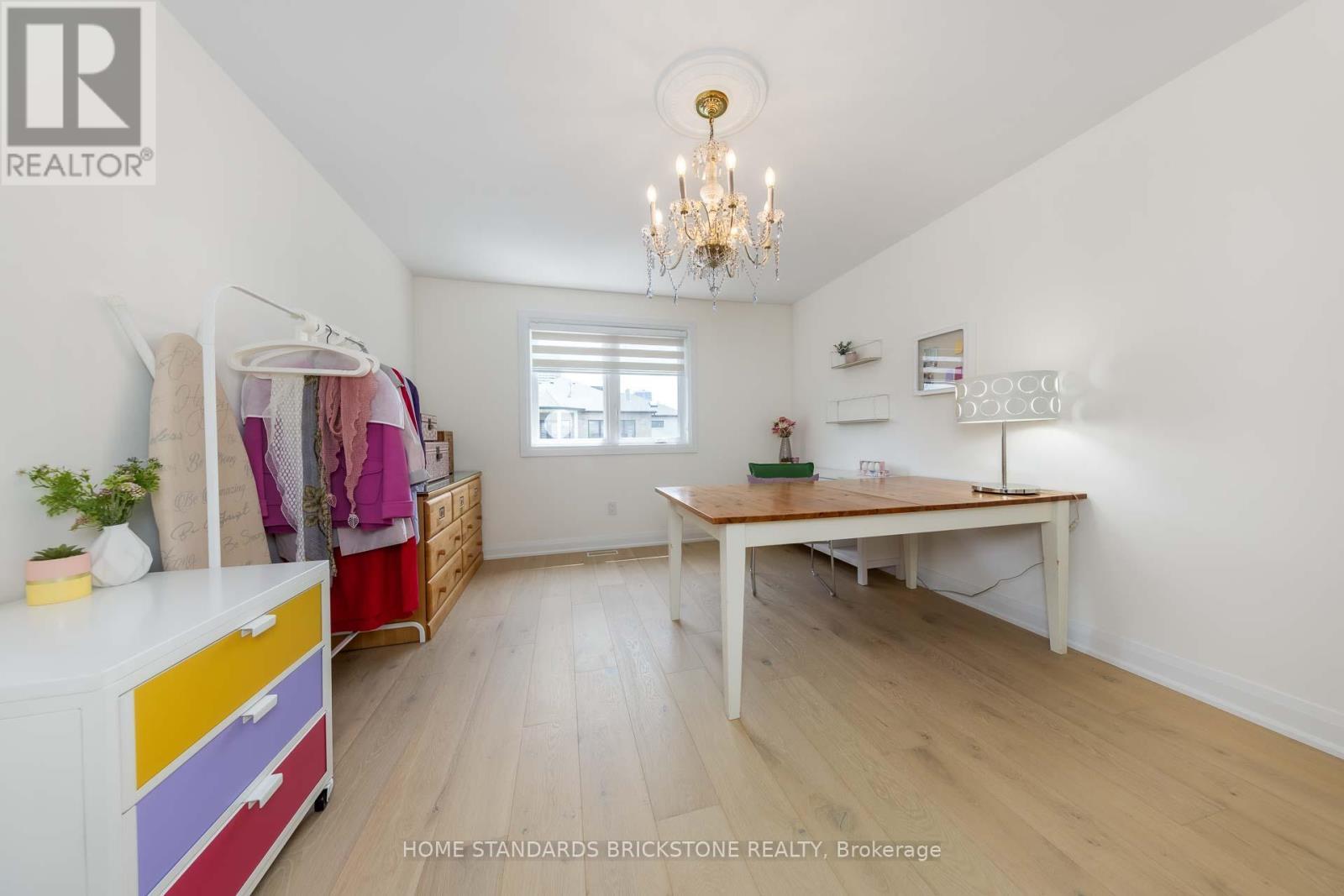 139 Pinewood Drive, Vaughan, ON