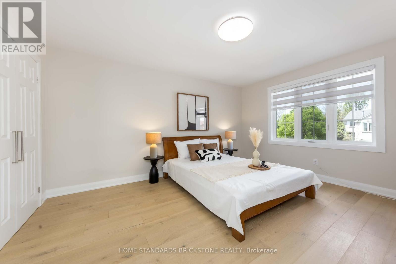 139 Pinewood Drive, Vaughan, ON