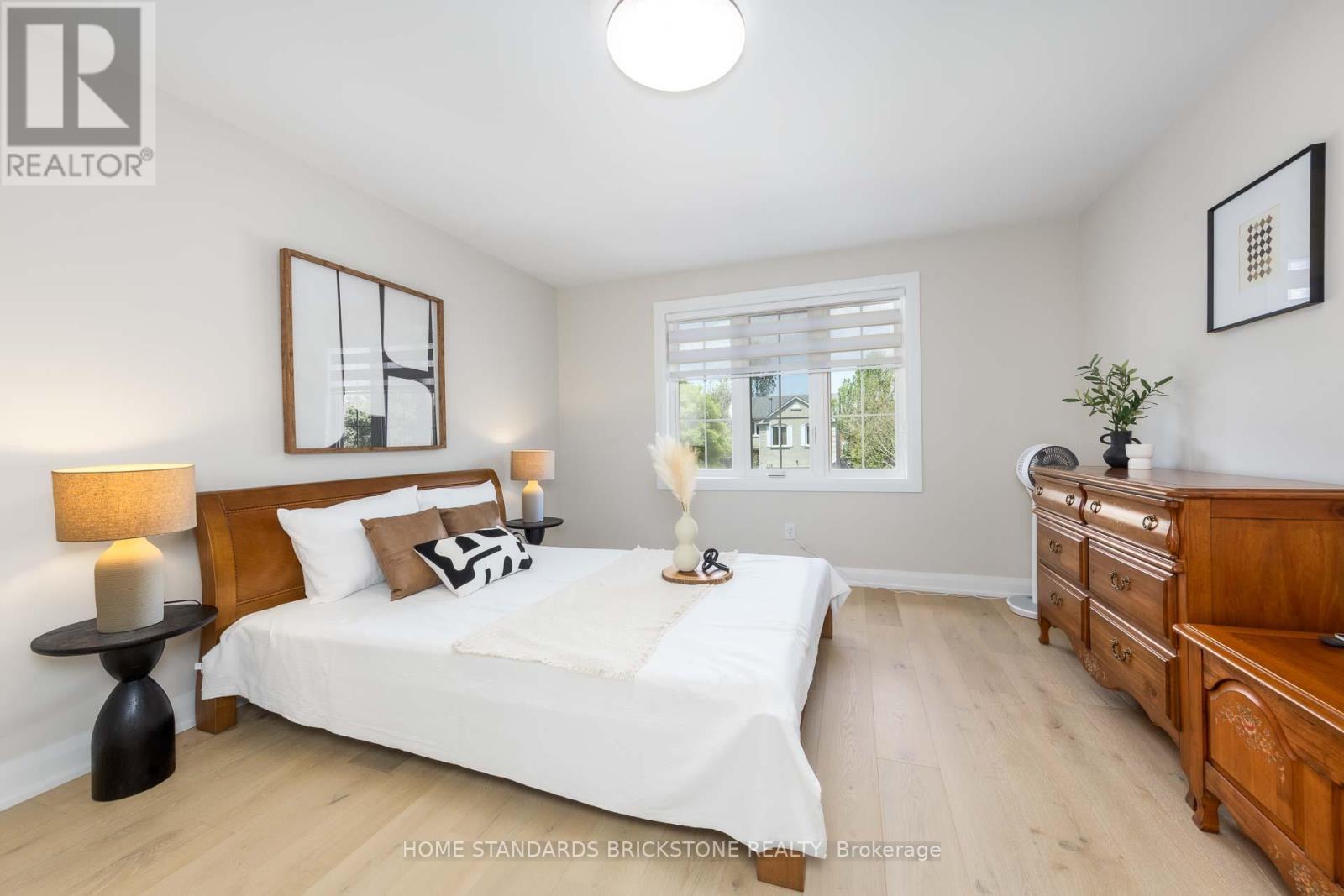139 Pinewood Drive, Vaughan, ON