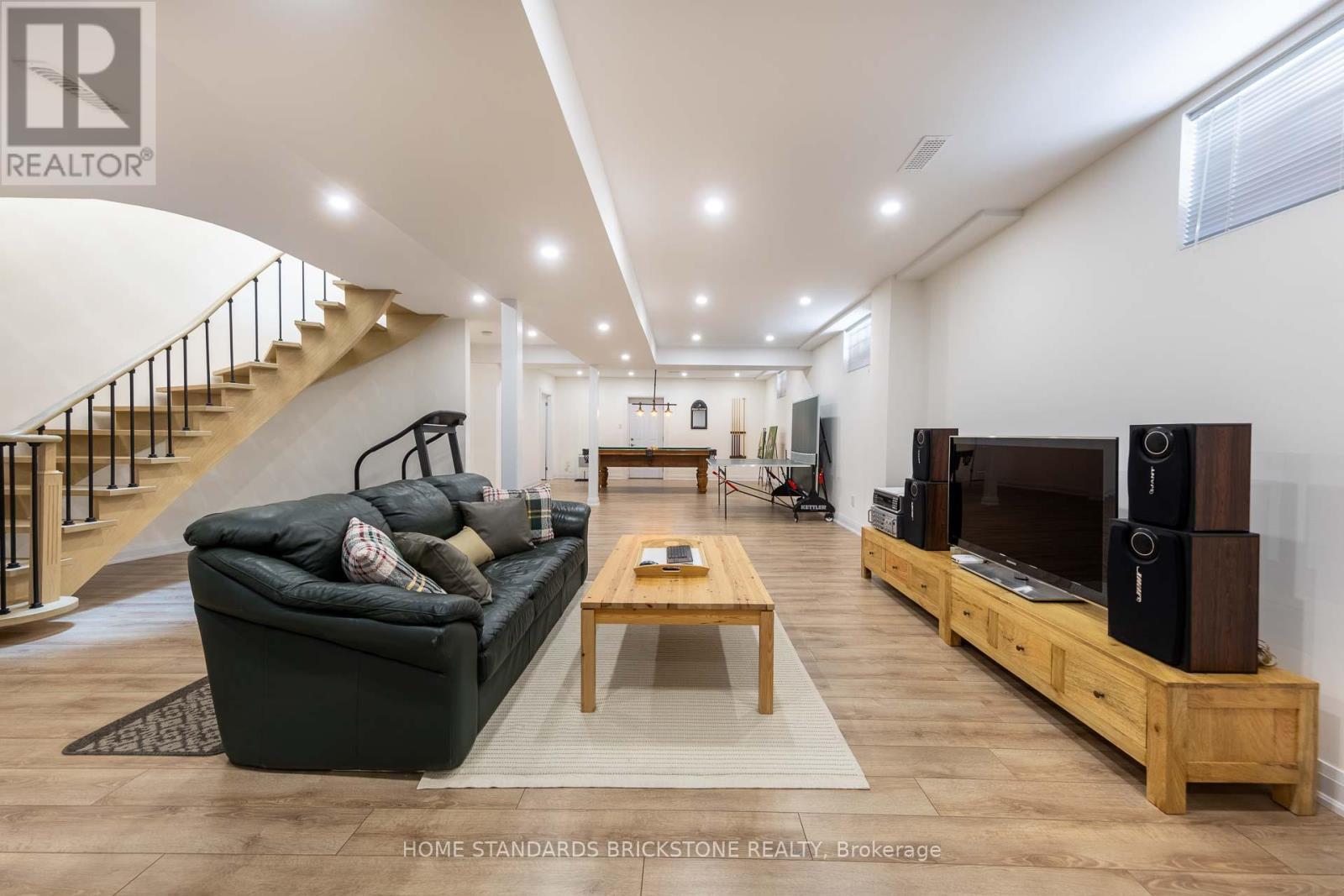 139 Pinewood Drive, Vaughan, ON