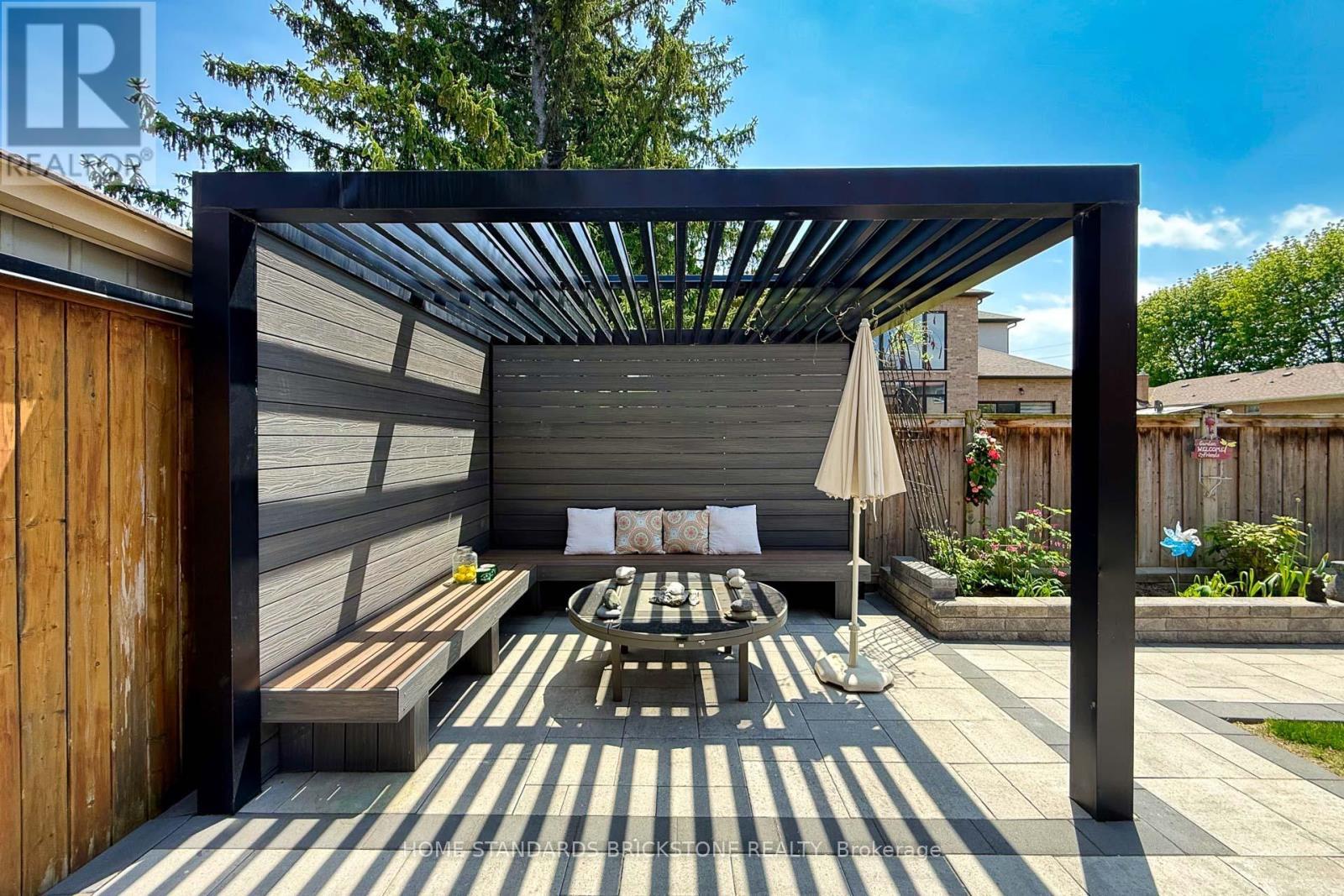 139 Pinewood Drive, Vaughan, ON