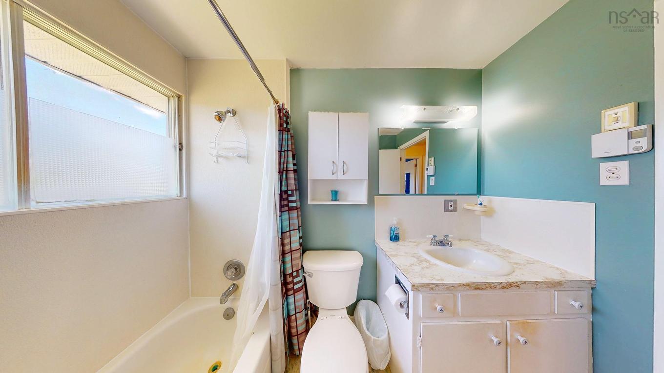 10 Leighton Drive, Brooklyn, NS