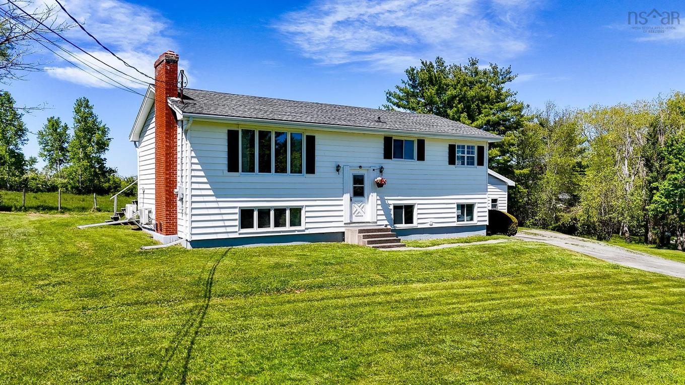 10 Leighton Drive, Brooklyn, NS