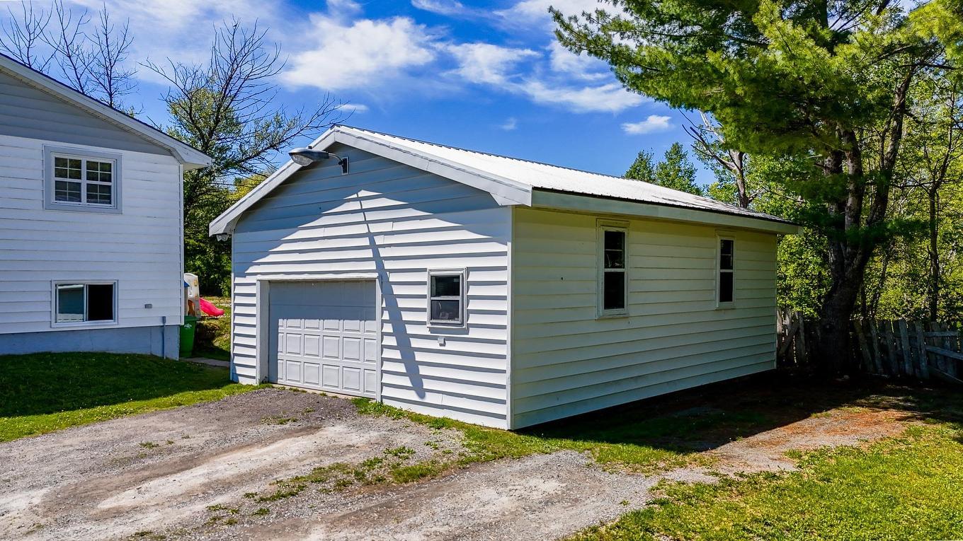 10 Leighton Drive, Brooklyn, NS